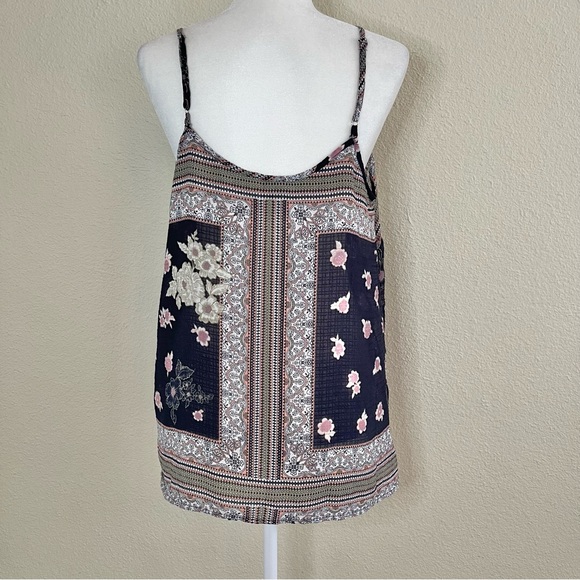 Umgee spaghetti strap blouse size large - Picture 3 of 7